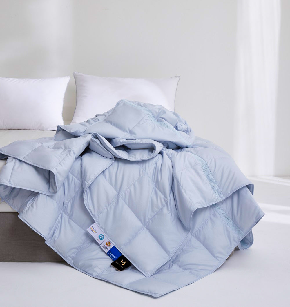 Lightweight duvet