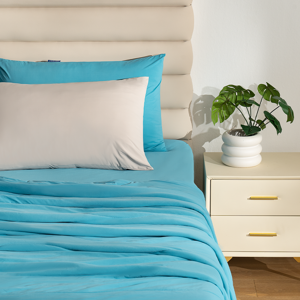 Chillwave™ Cooling Comforter