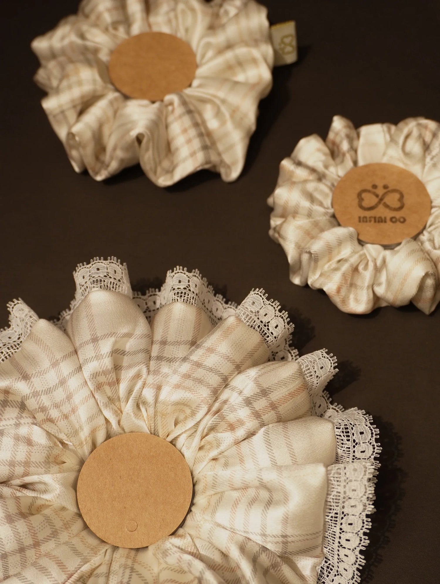 Pure Silk Hair Tie | Grid Weave White