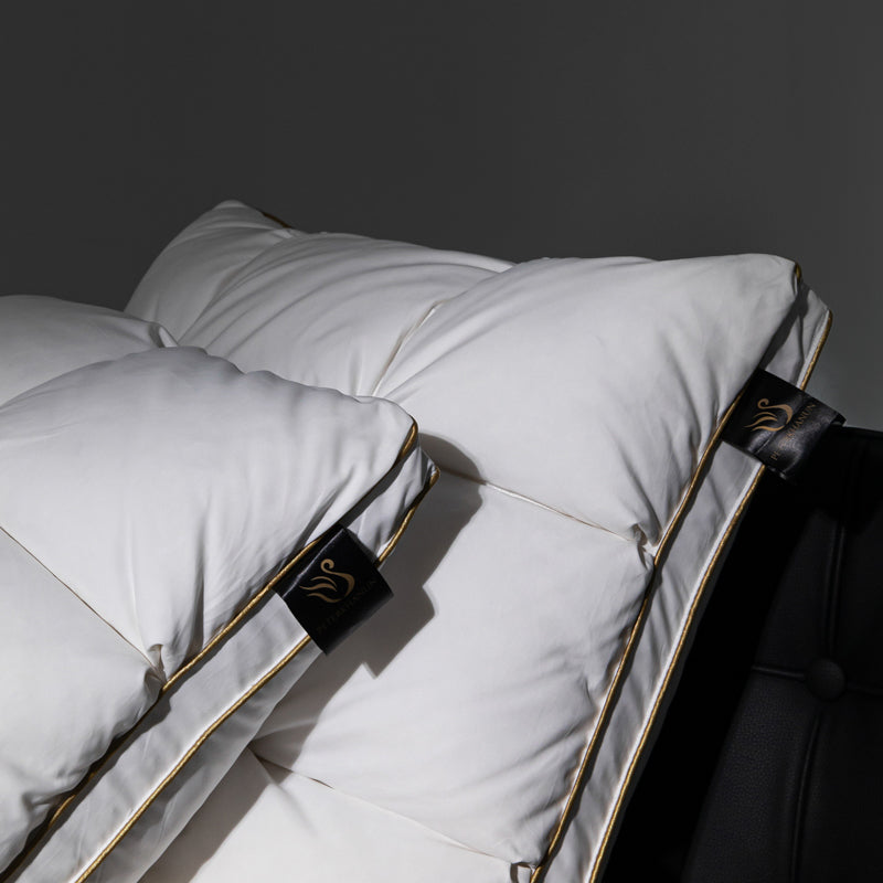 Luxurious goose down pillow, three colors of white, red and green, luxurious puff plaid, three-layer cavity structure