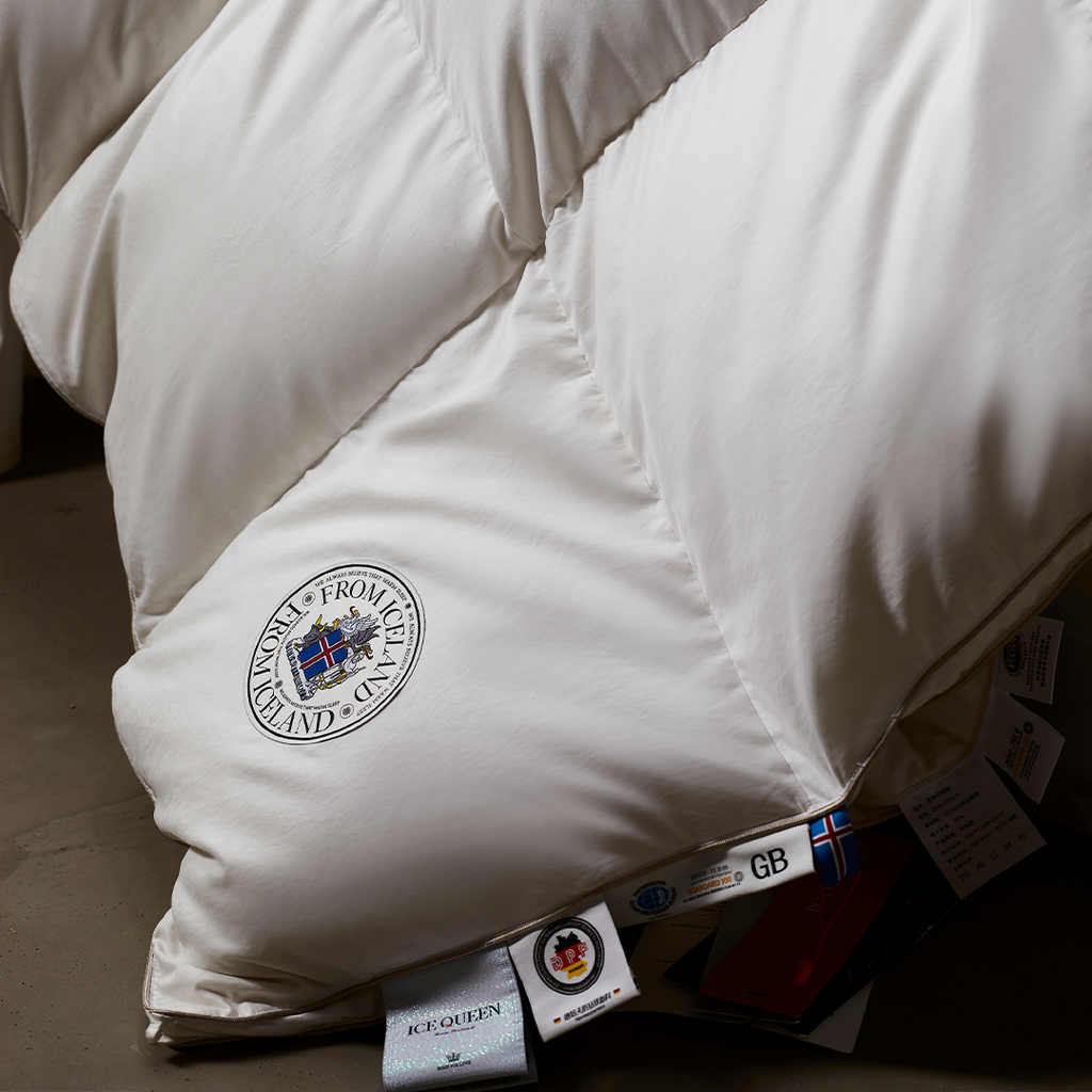 800 F.P Aurora Goose Down Duvet