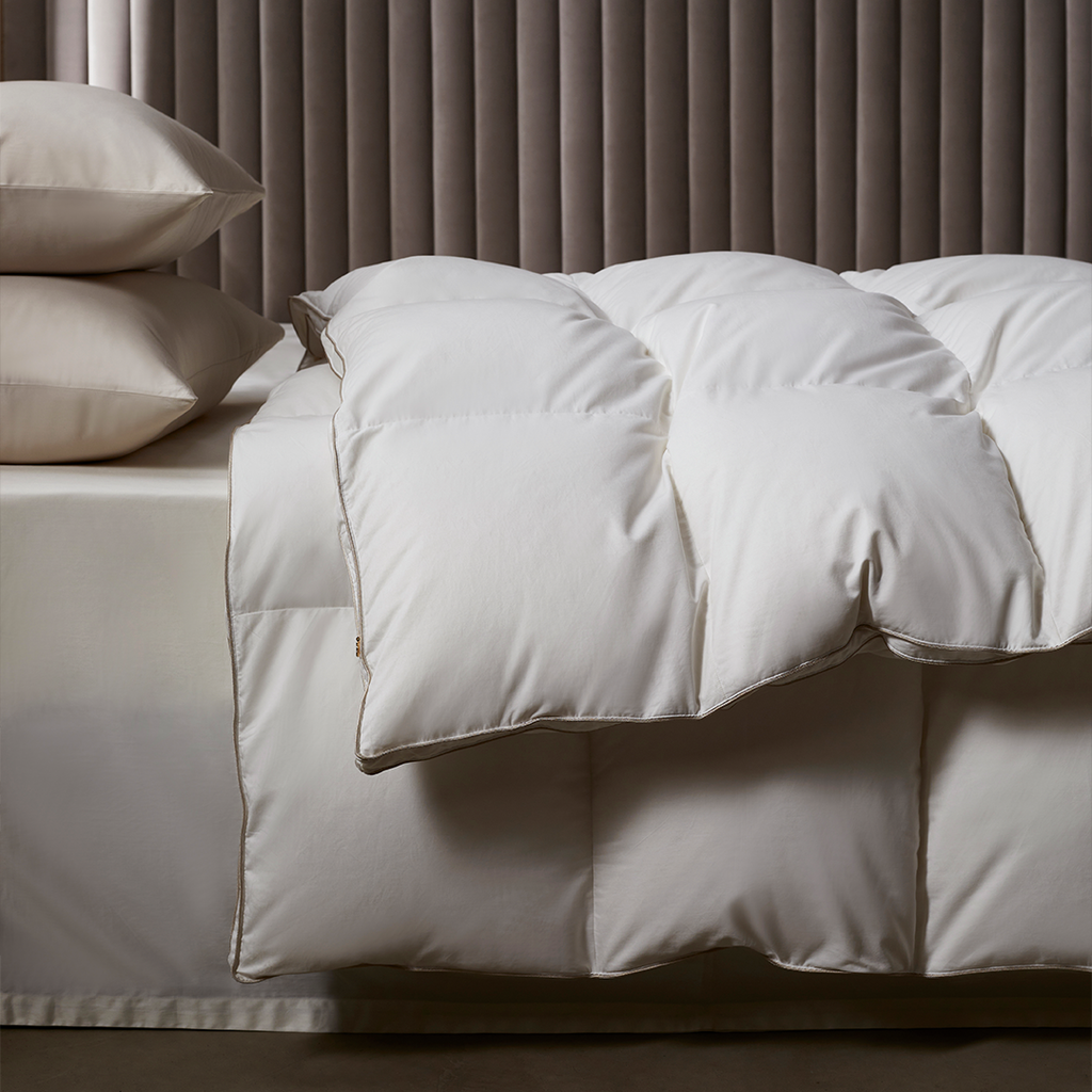 800 F.P Aurora Goose Down Duvet