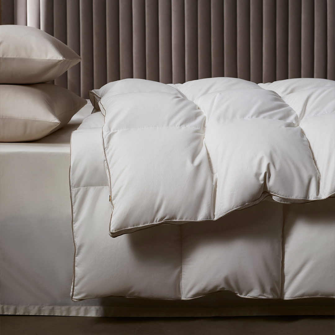 800 F.P Aurora Goose Down Duvet