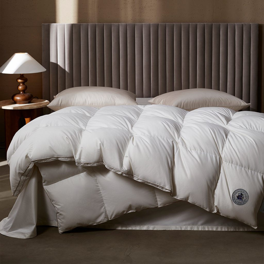 800 F.P Aurora Goose Down Duvet
