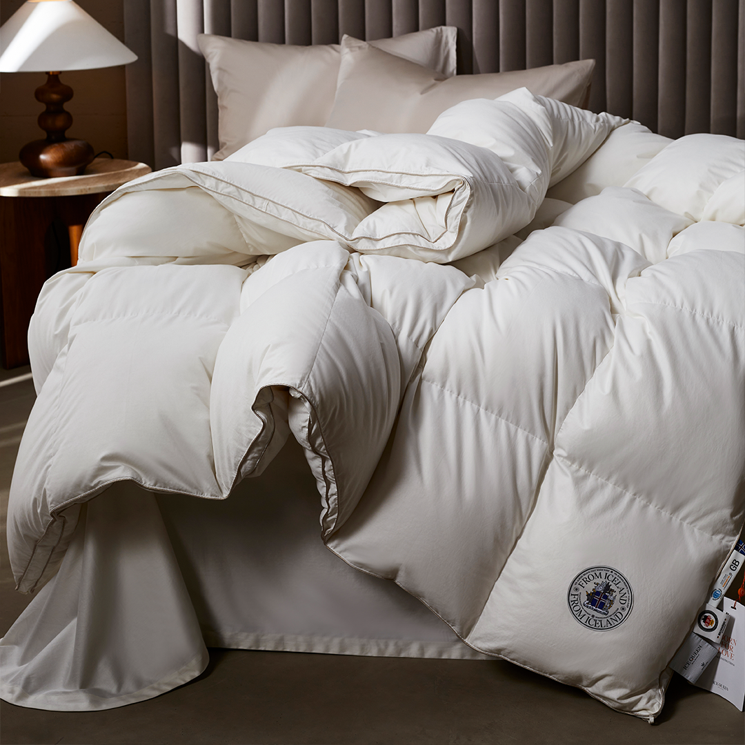 800 F.P Aurora Goose Down Duvet