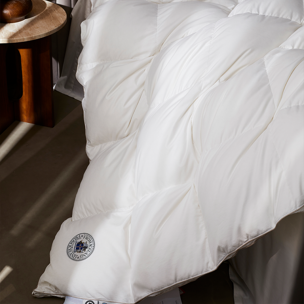 800 F.P Aurora Goose Down Duvet