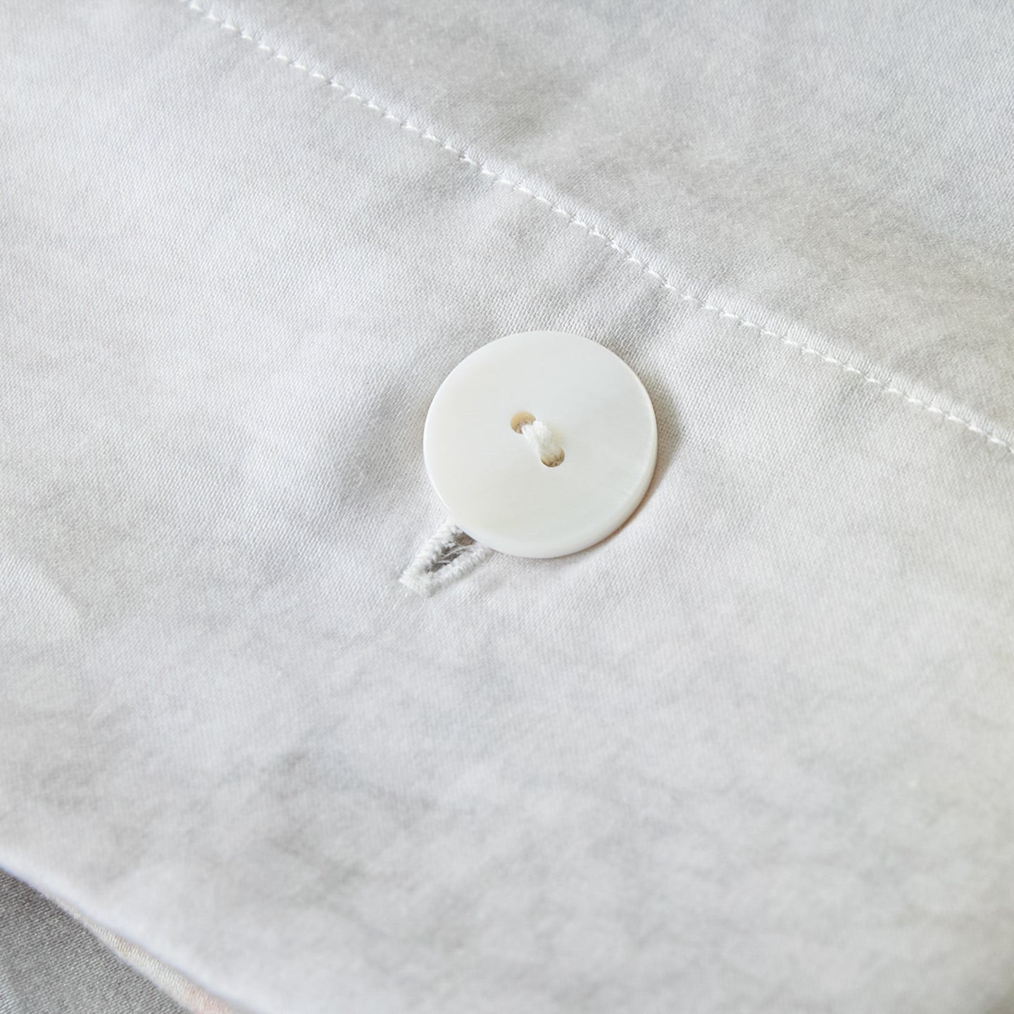 Luxe Lyocell & Cotton Pillowcase – Misty Floral