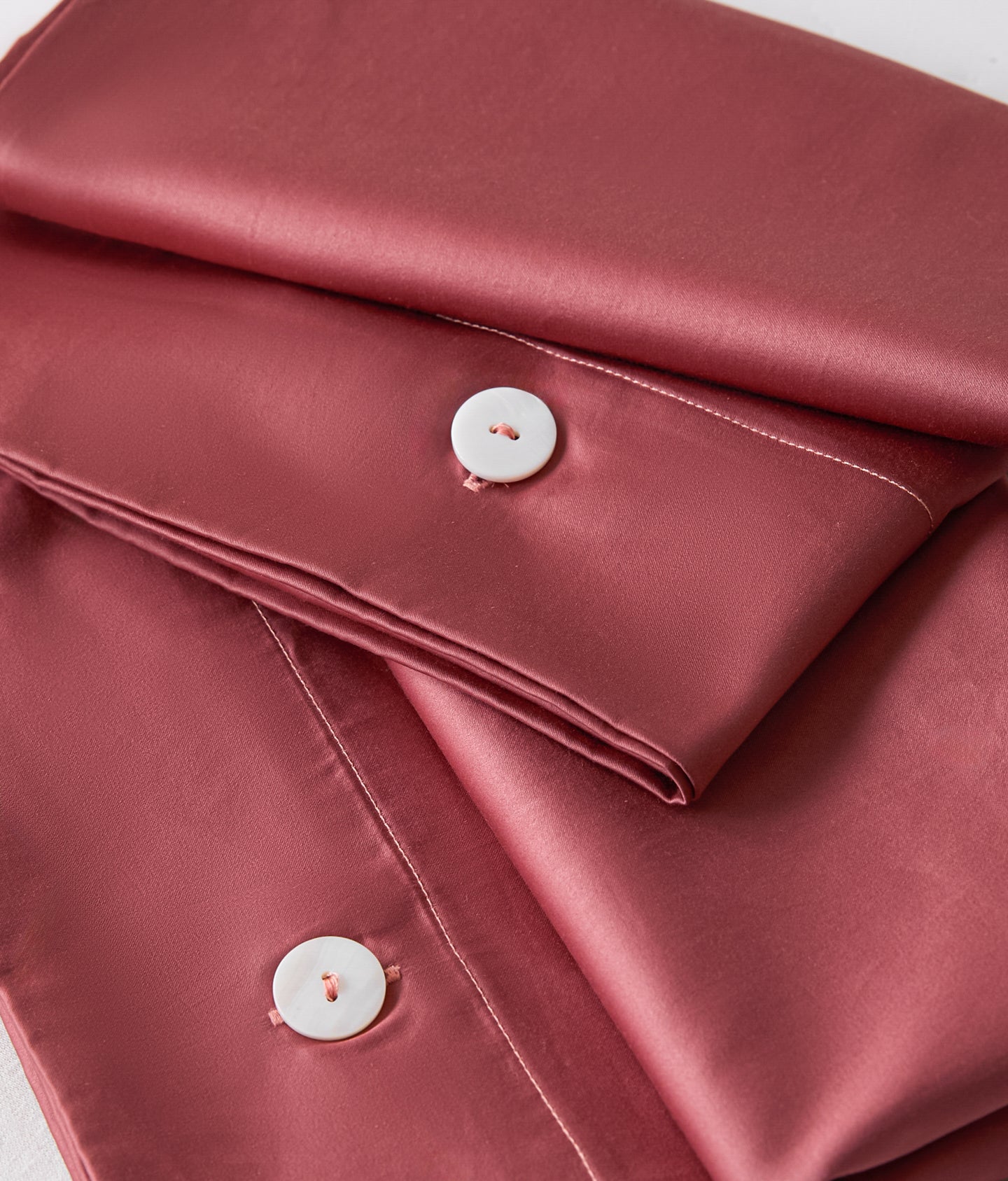 Aien Cotton™ Sateen Pillowcase - Coral Red