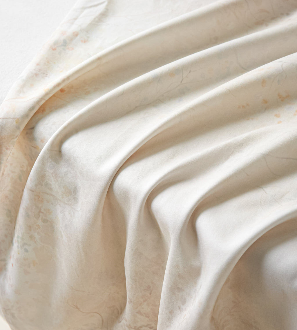 Luxe Lyocell & Cotton Pillowcase – Dotted Blossoms