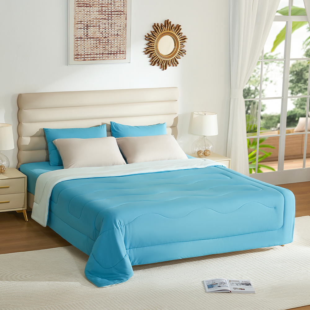 Chillwave™ Cooling Comforter