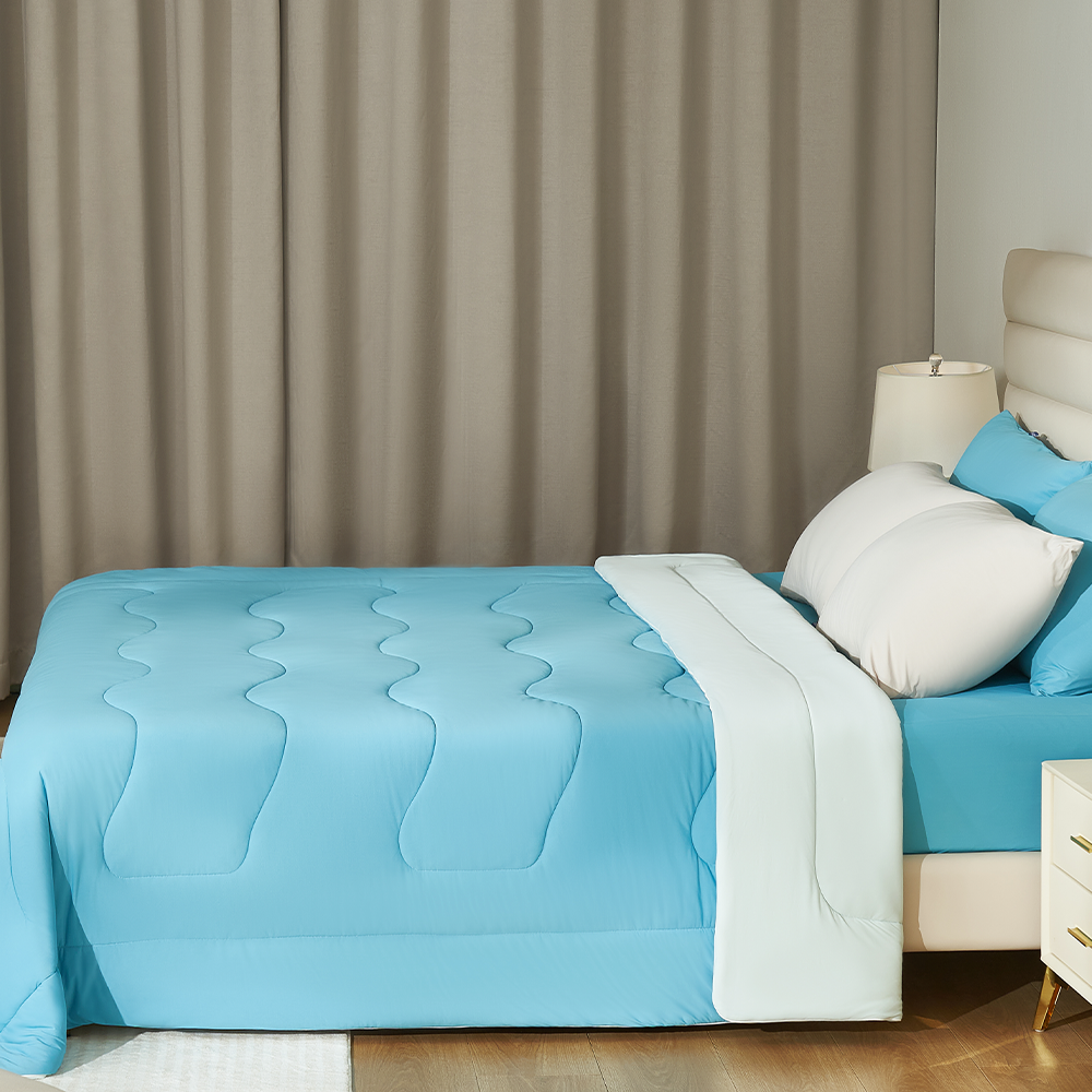 Chillwave™ Cooling Comforter