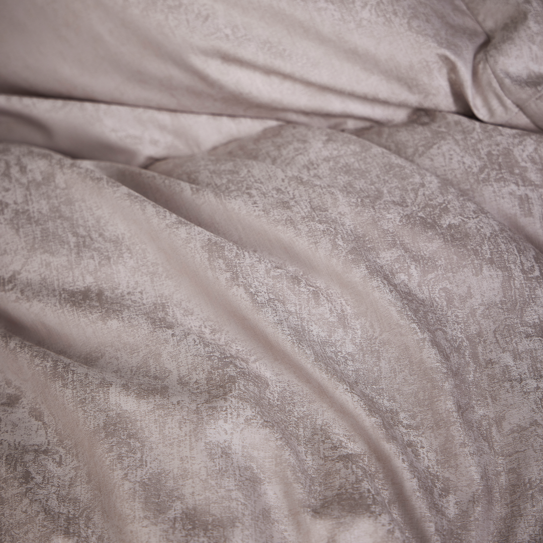 900 F.P Silk Iceland Goose Down Duvet - Grey