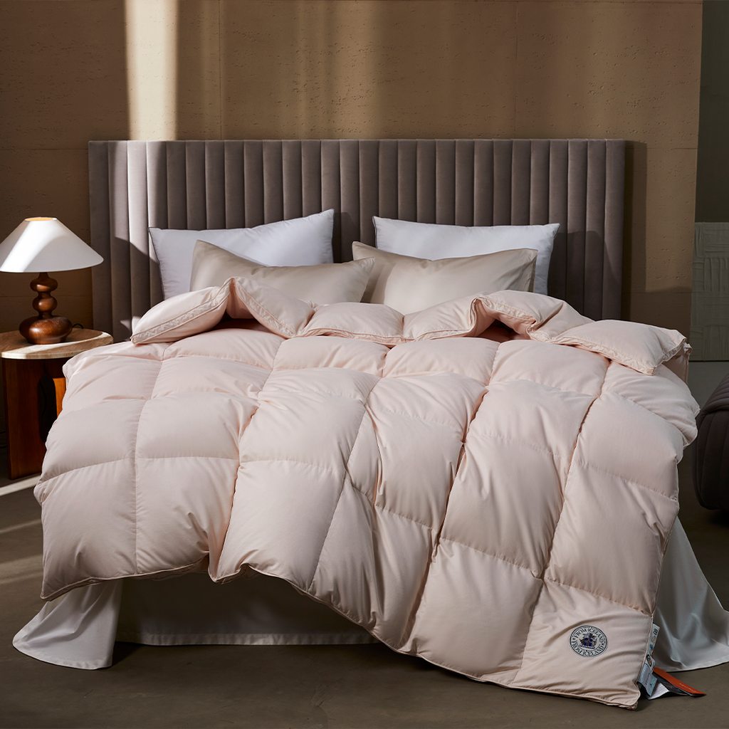 800 F.P Aurora Goose Down Duvet