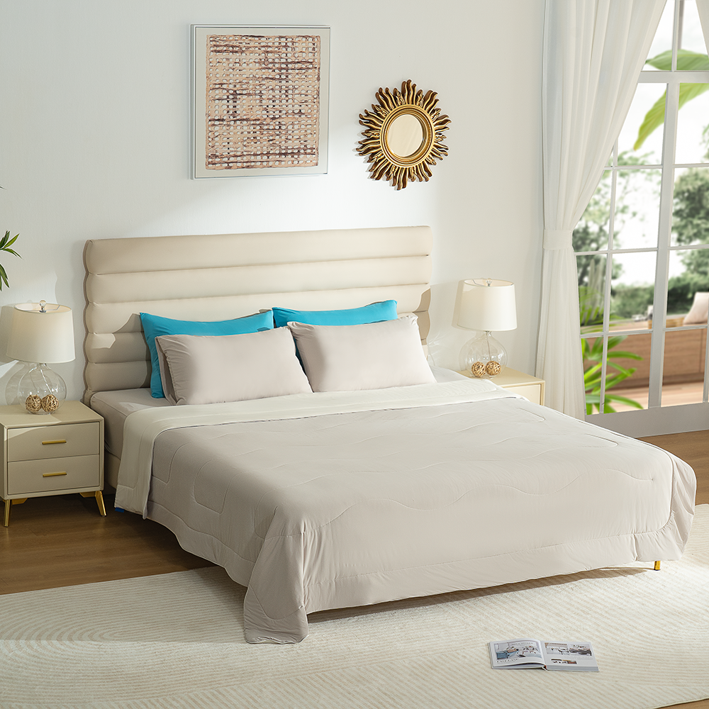 Chillwave™ Cooling Comforter