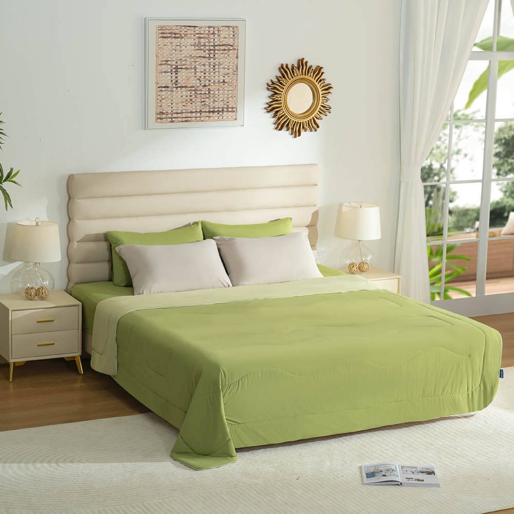 Chillwave™ Cooling Comforter