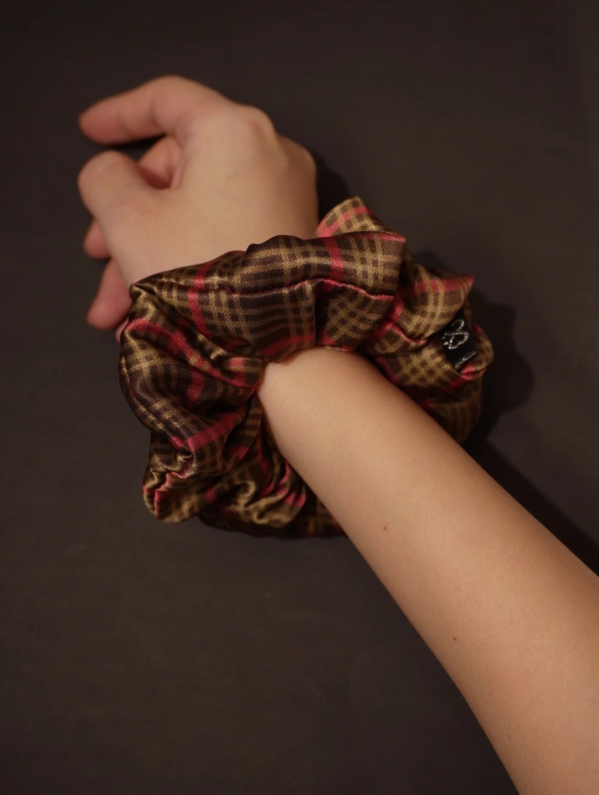 Silk Hair Tie | Red & Black Check | 19mm